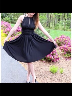 makeup looks with a black dress white House Size 00 pink/red/black/gray Floral Pre-Owned Ladies Dress –  Margaret's Fine Consignment main image 1